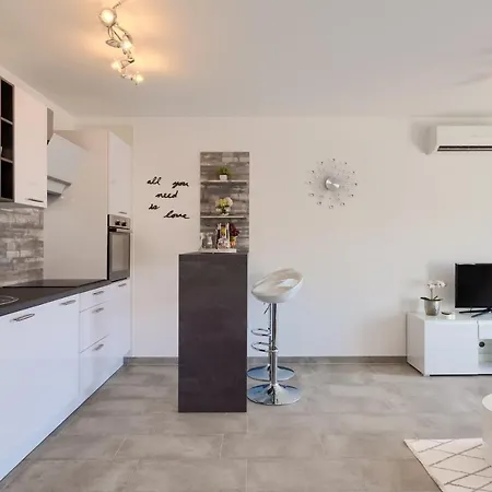 Apartament Marica - T2 & Ankica & Marabella Medulin Zewnętrze zdjęcie